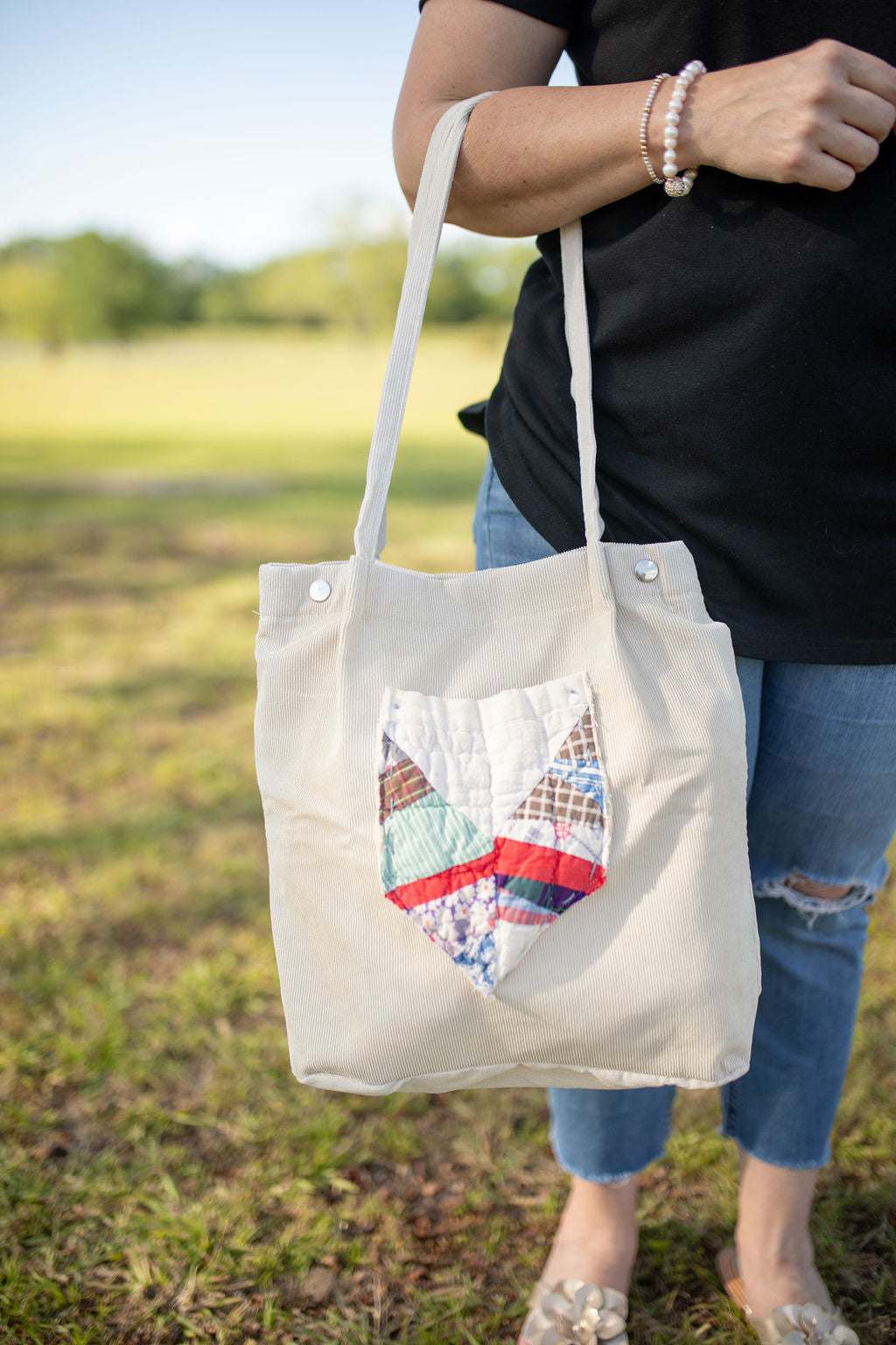 The Cozy Carry All - khaki